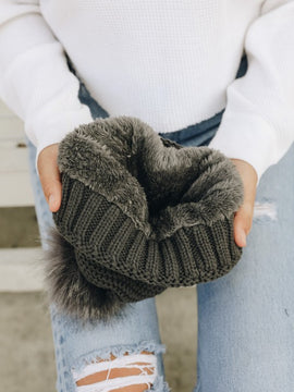 Peachy Beanie with Fur Lining