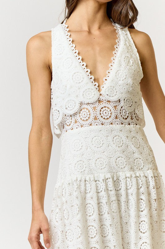 Oliviana Lace Scalloped Maxi Dress