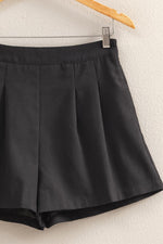 Nina Linen Shorts